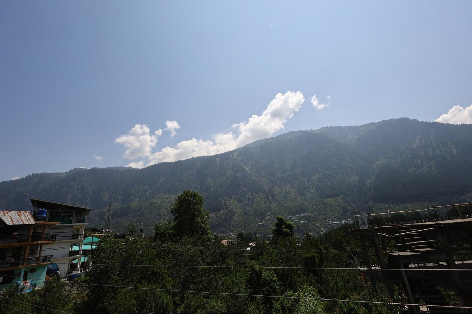 Beholden Stay And Cafe - A Luxury Boutique Hotel In Manali Manāli Extérieur photo