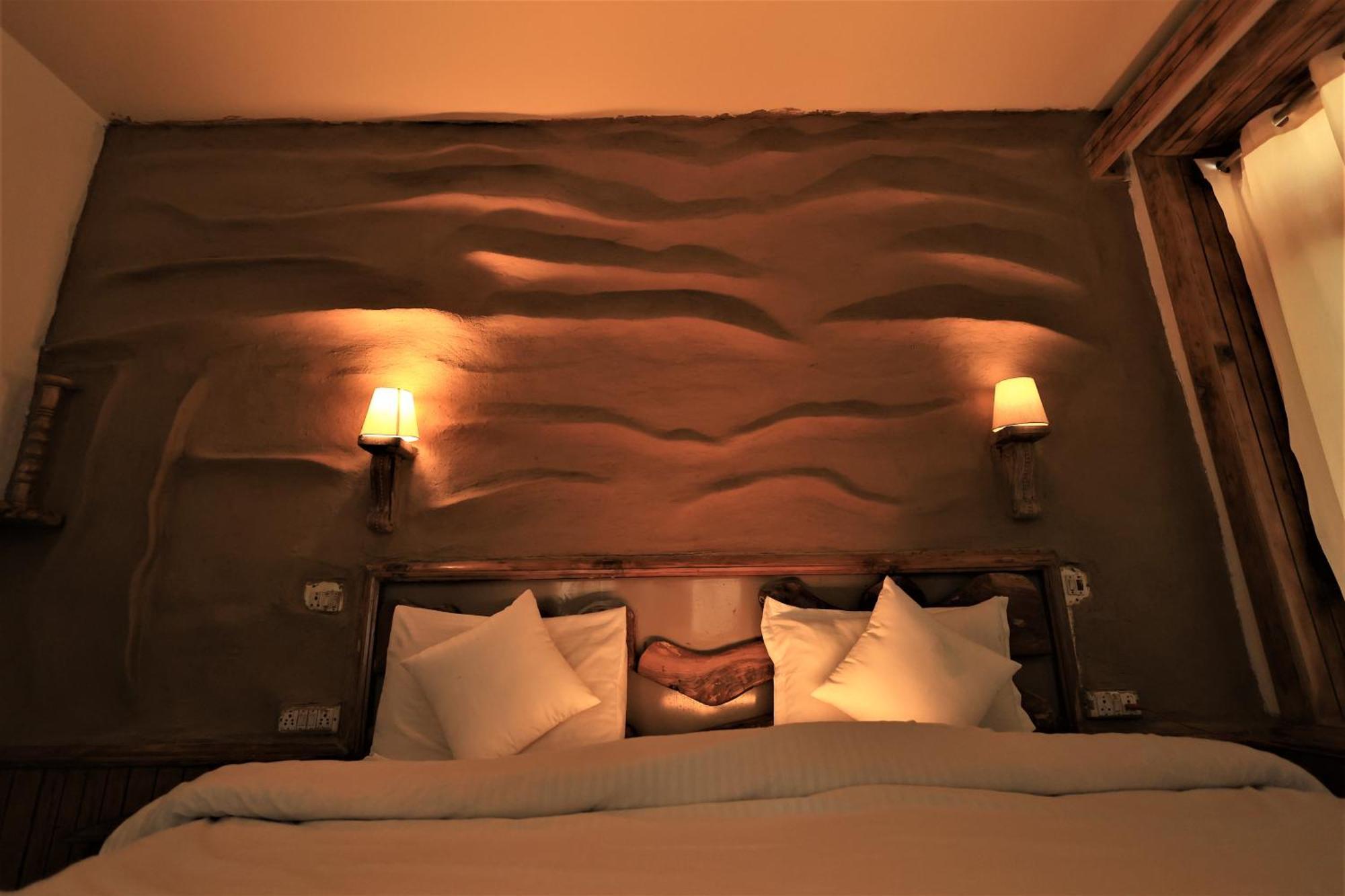 Beholden Stay And Cafe - A Luxury Boutique Hotel In Manali Manāli Extérieur photo